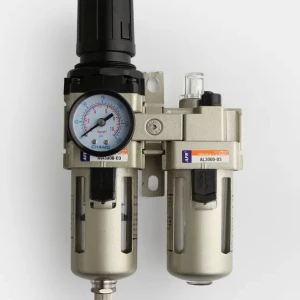 Bộ lọc khí nén (Tách nước - điều chỉnh áp suất)