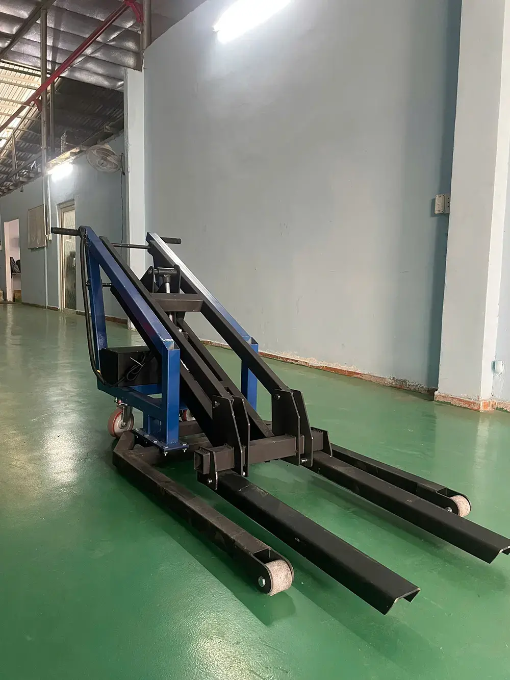 xe nâng điện khớp nối