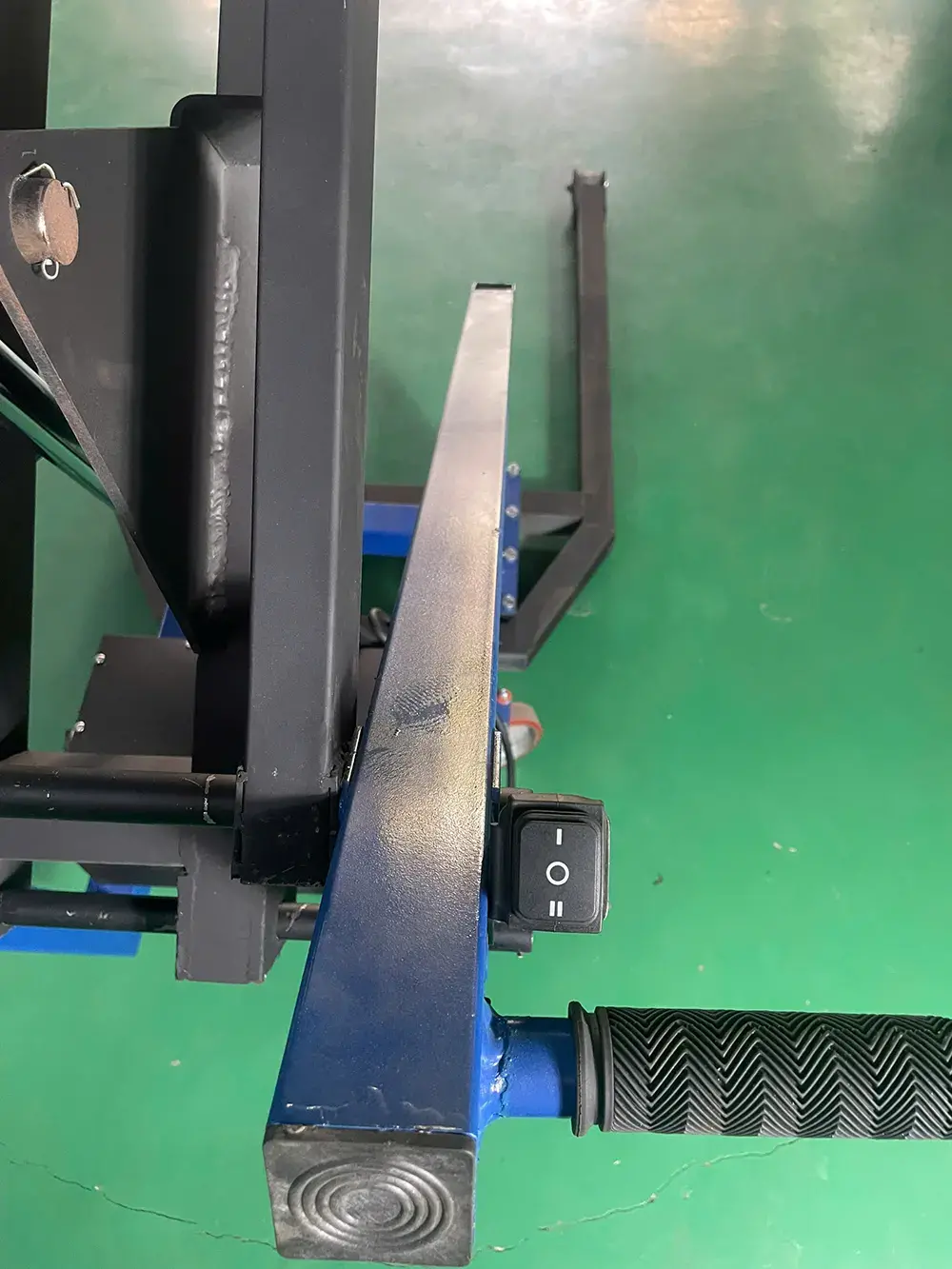 công tắc đóng mở điện